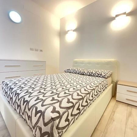 Milan New Apartments In Central מראה חיצוני תמונה